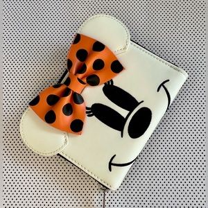 Minnie Ghost Halloween Wallet - NWT